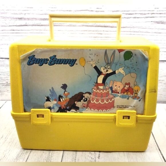 Bugs Bunny & Friends Vintage Lunch Box Warner Brothers Yellow - Picture 1 of 14